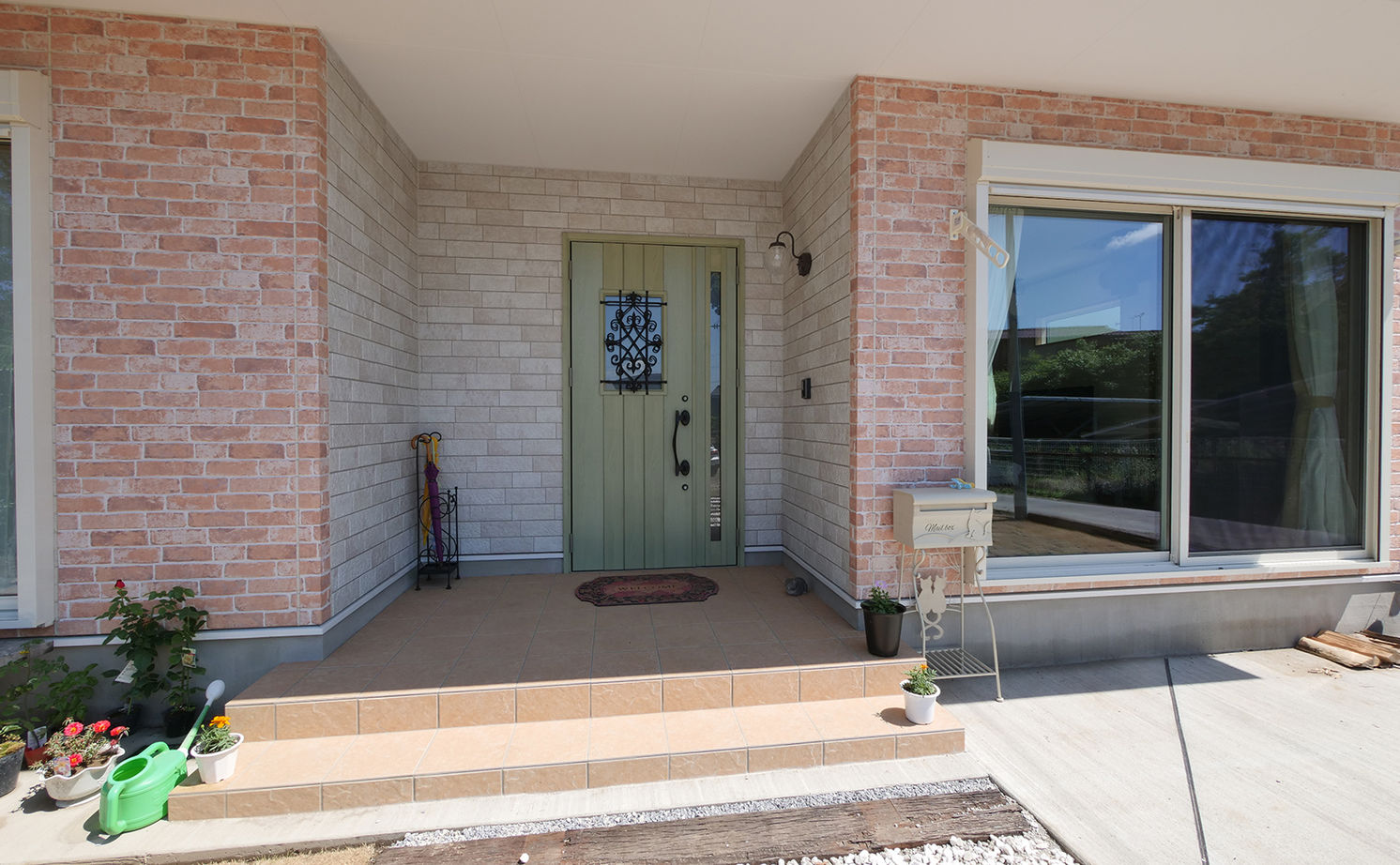 アイダ設計 【間取り図有/薪ストーブ/40坪台/スカイバルコニー】趣味とこだわりが詰まった、どこにいても楽しい家の建築実例画像2