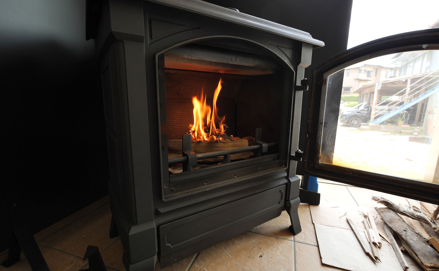 アイダ設計 【間取り図有/薪ストーブ/40坪台/スカイバルコニー】趣味とこだわりが詰まった、どこにいても楽しい家の建築実例画像5