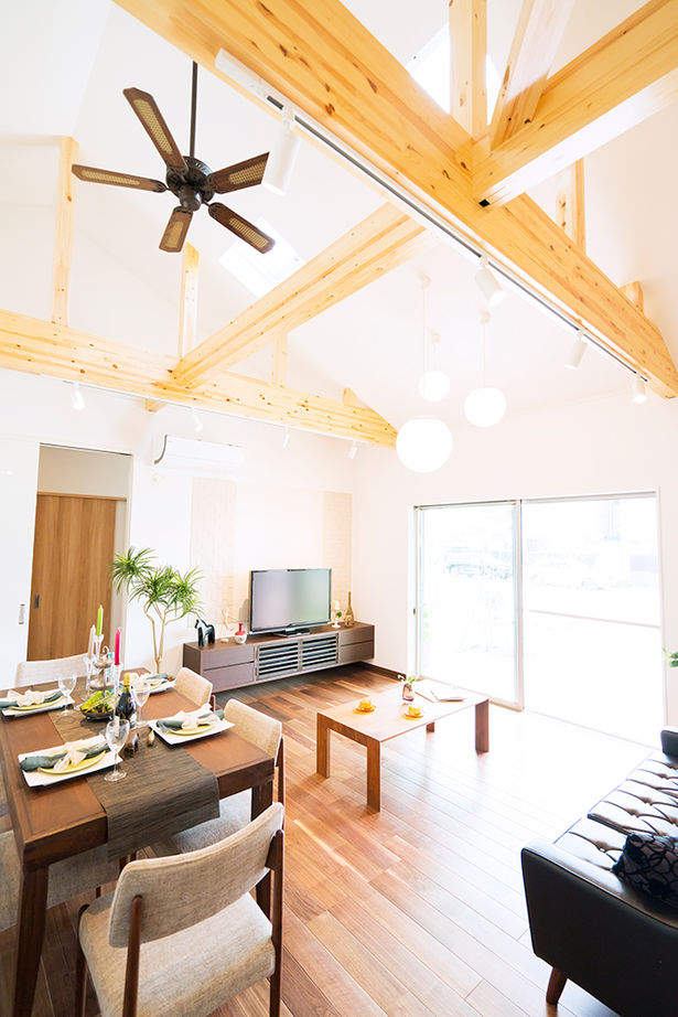 ハウスジャパン 【間取り図有｜平屋｜ビルトインガレージ】平屋の魅力発見！家事ラクで便利な住まいを提案の建築実例画像3