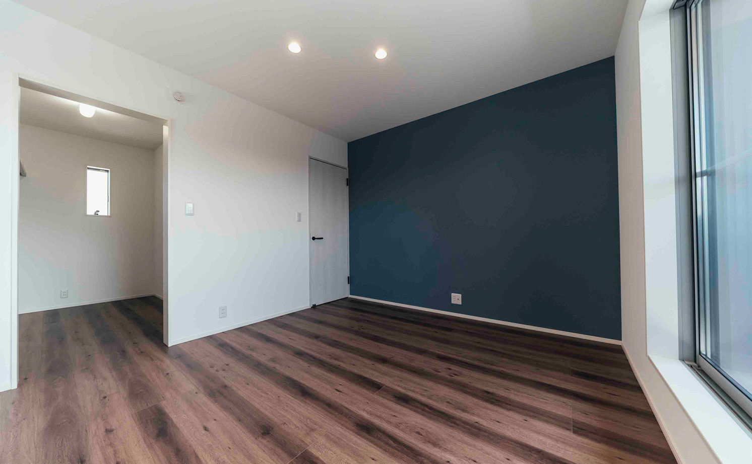 ハウスジャパン 【本体価格1640万円|間取り図有|ヴィンテージ|30坪】個性豊かなタイルのキューブ型おしゃれな家の建築実例画像7