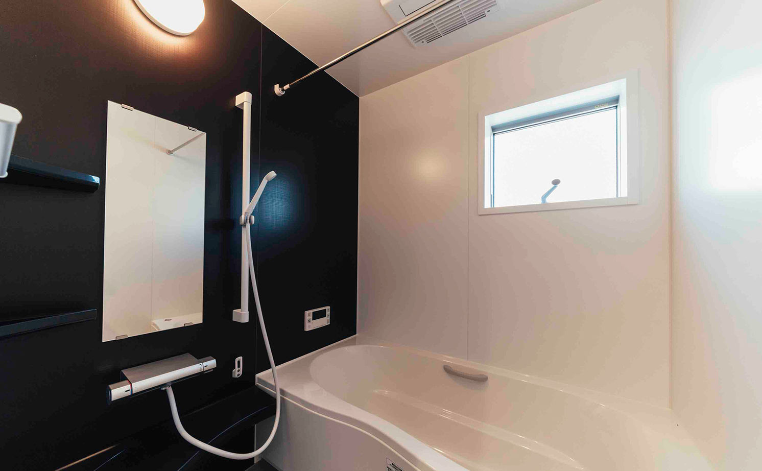 ハウスジャパン 【本体価格1640万円|間取り図有|ヴィンテージ|30坪】個性豊かなタイルのキューブ型おしゃれな家の建築実例画像10