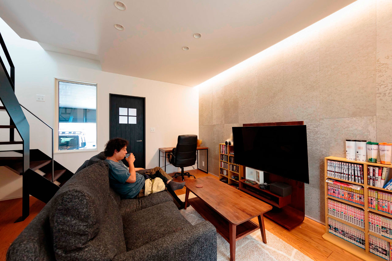 ハウスジャパン 【刈谷市｜30坪台｜ビルトインガレージ】男の城！一人や友人との時間を楽しむ住まいの建築実例画像2