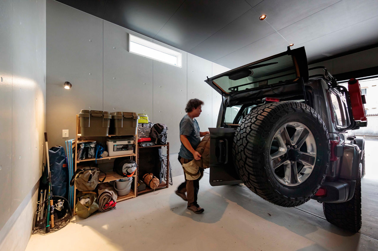 ハウスジャパン 【刈谷市｜30坪台｜ビルトインガレージ】男の城！一人や友人との時間を楽しむ住まいの建築実例画像3