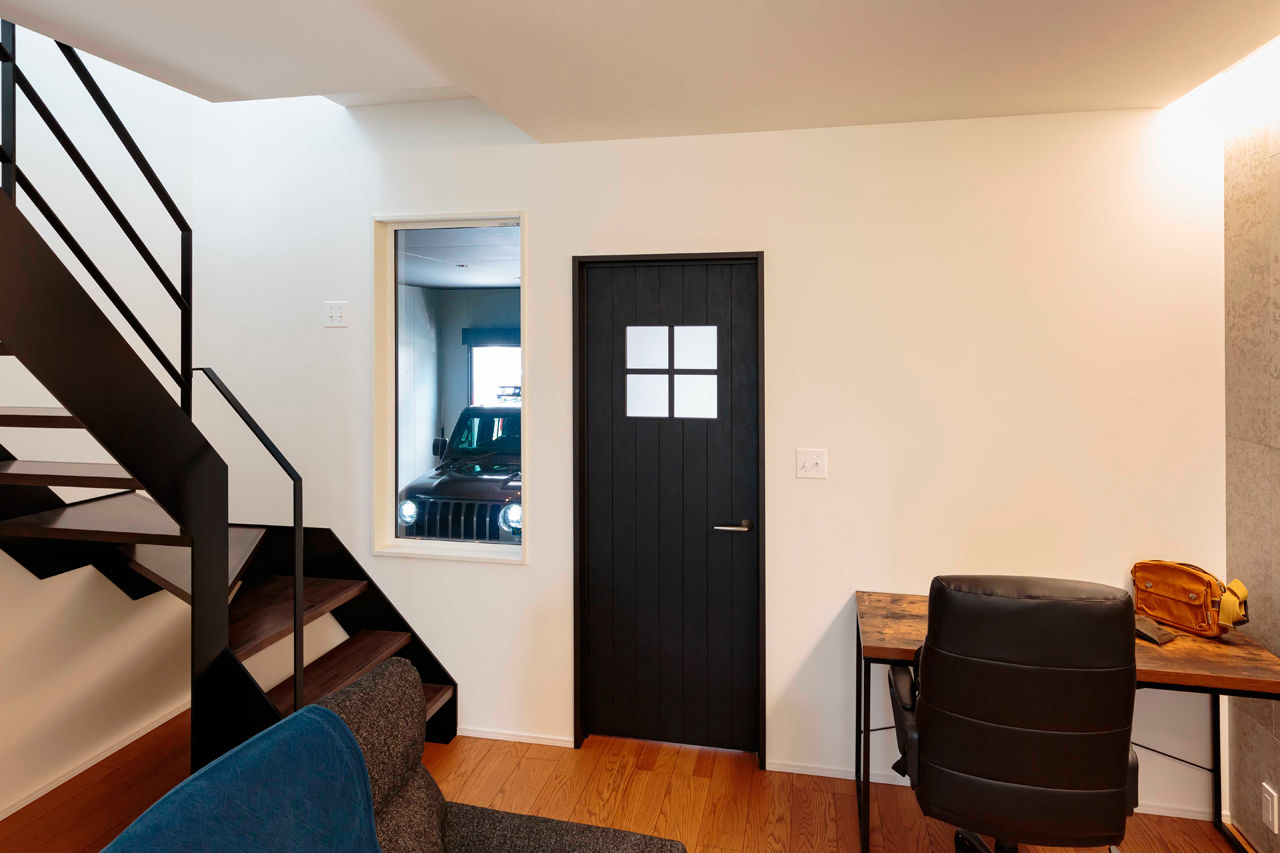 ハウスジャパン 【刈谷市｜30坪台｜ビルトインガレージ】男の城！一人や友人との時間を楽しむ住まいの建築実例画像6