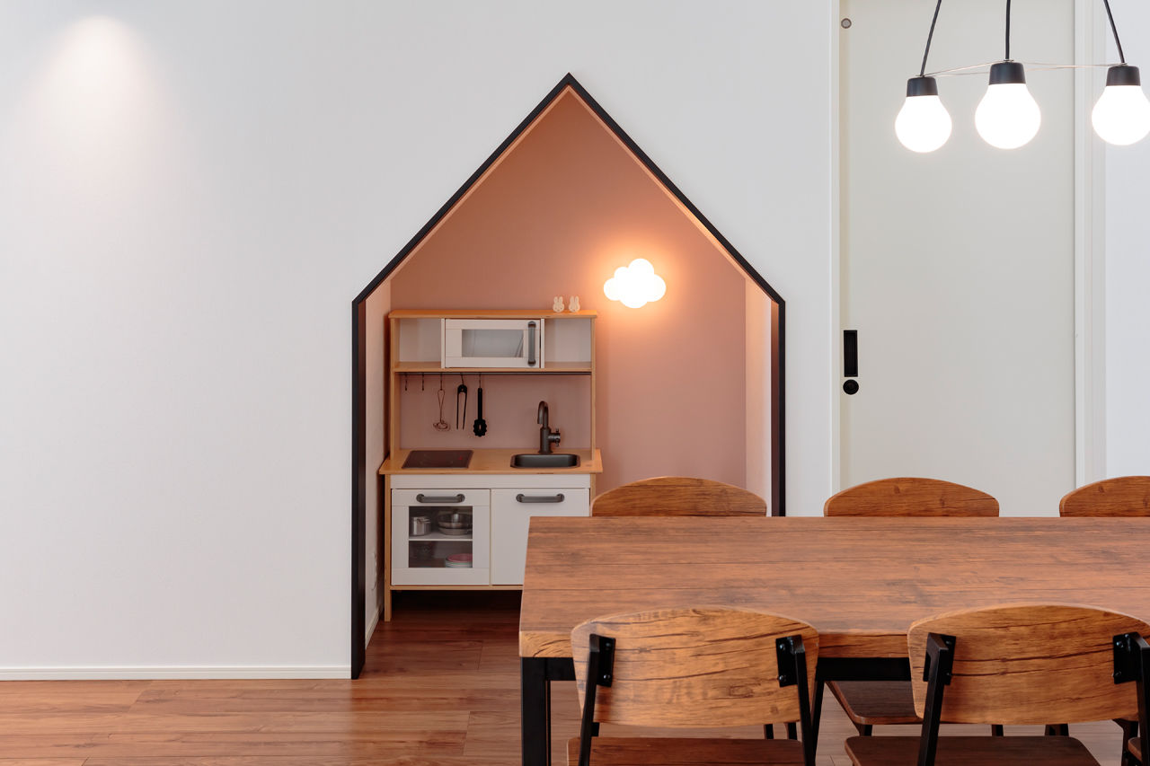 ハウスジャパン 【西尾市｜ビルトインガレージ】30坪未満でも実現！可愛い韓国風インテリアの家の建築実例画像3