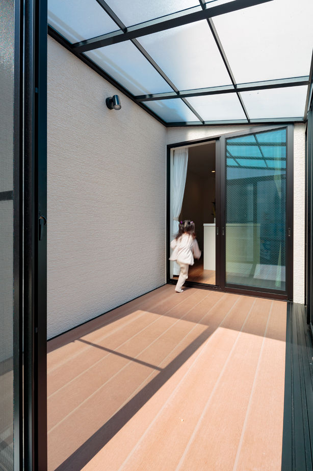 ハウスジャパン 【西尾市｜ビルトインガレージ】30坪未満でも実現！可愛い韓国風インテリアの家の建築実例画像5