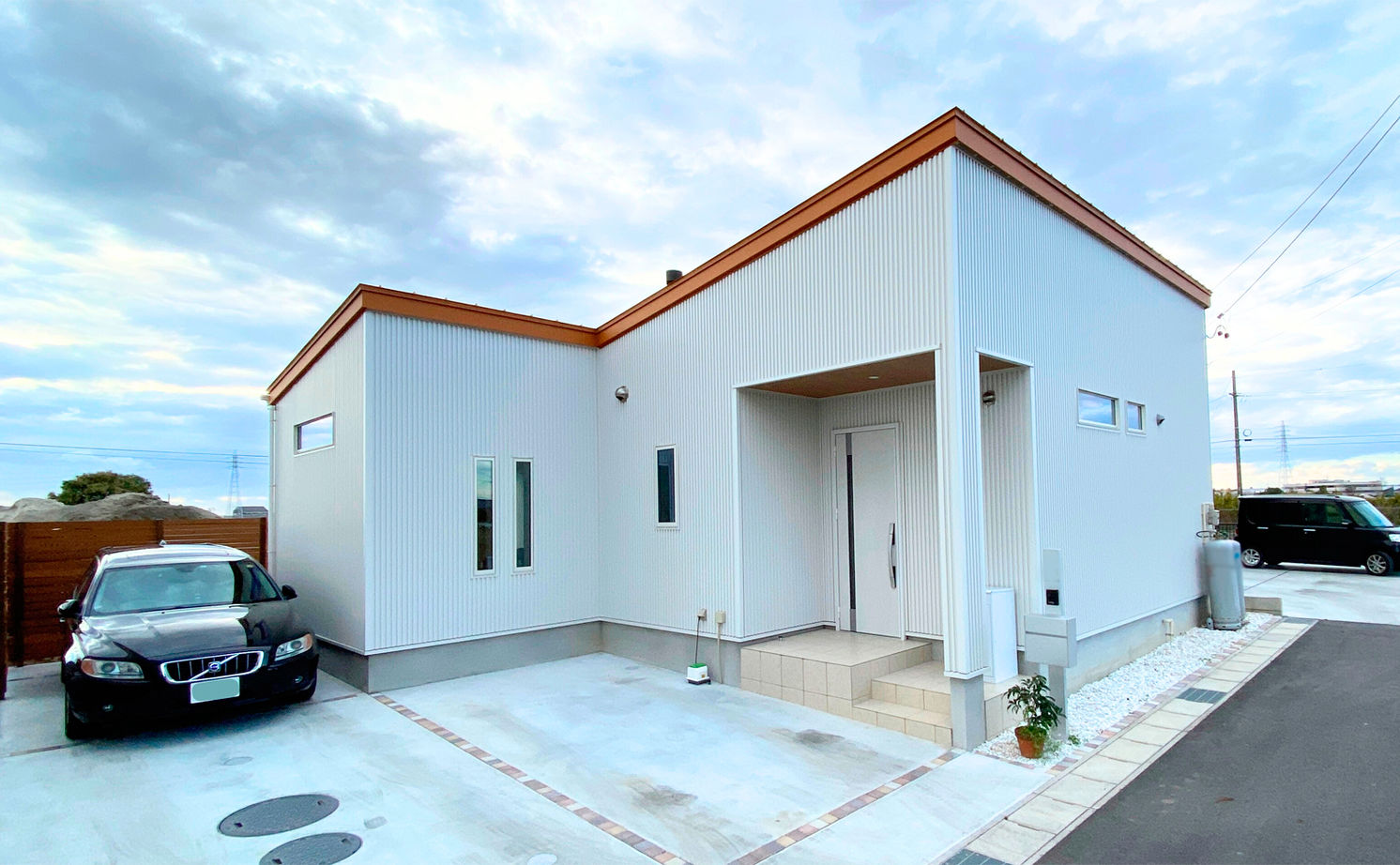 ハウスジャパン 【安城市｜20坪台｜平屋】犬と広い庭、薪ストーブ。コテージ風のコンパクトな平屋の建築実例画像2