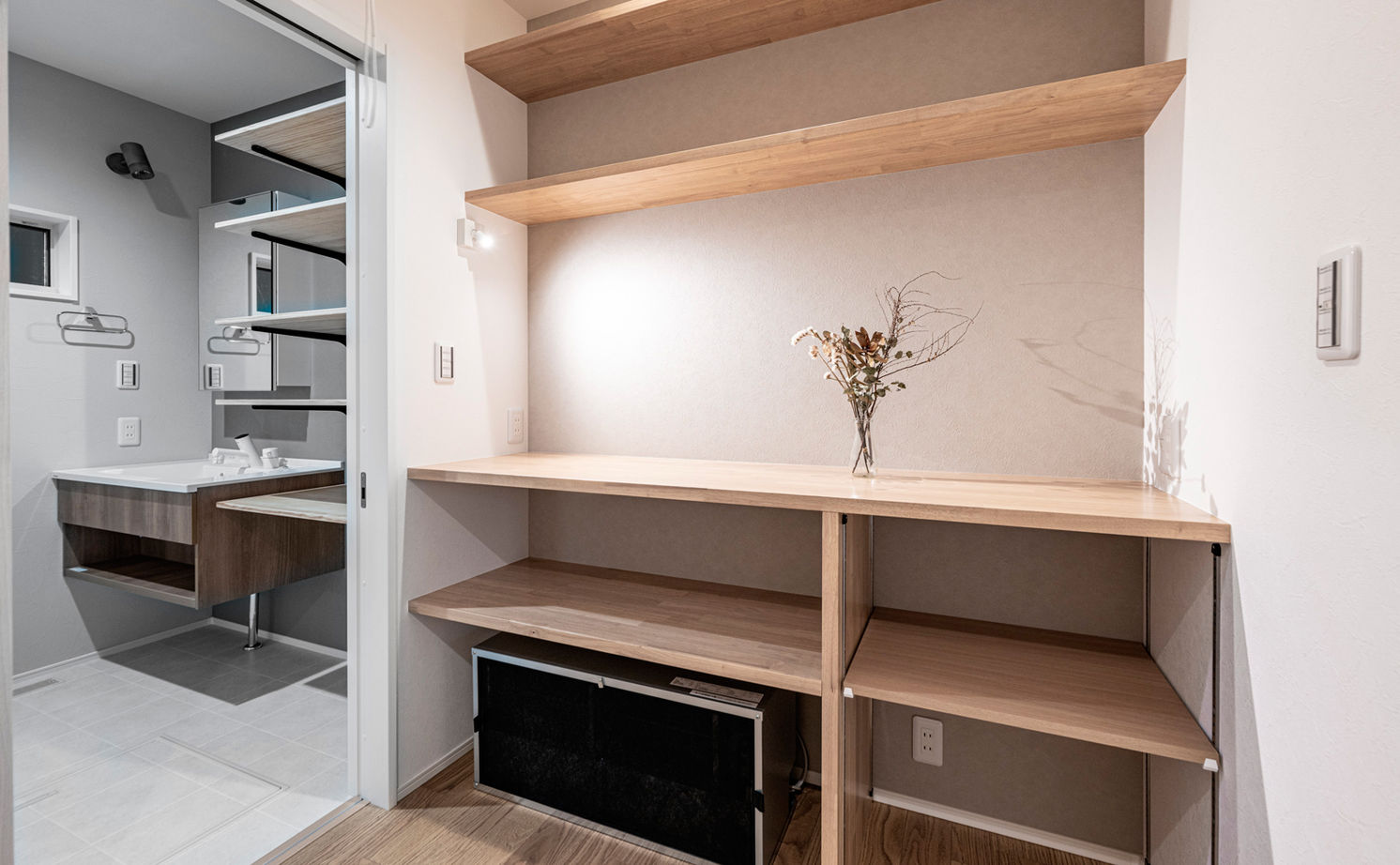 ハウスジャパン 【高浜市｜20坪台｜車3台】家事がラクな動線。アースカラーの素材感が魅力の家の建築実例画像4