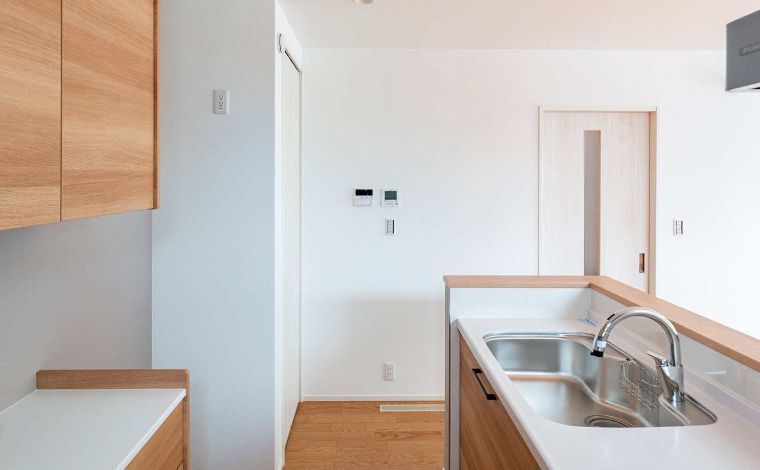 ハウスジャパン 【高浜市｜20坪台｜車3台】家事がラクな動線。アースカラーの素材感が魅力の家の建築実例画像15