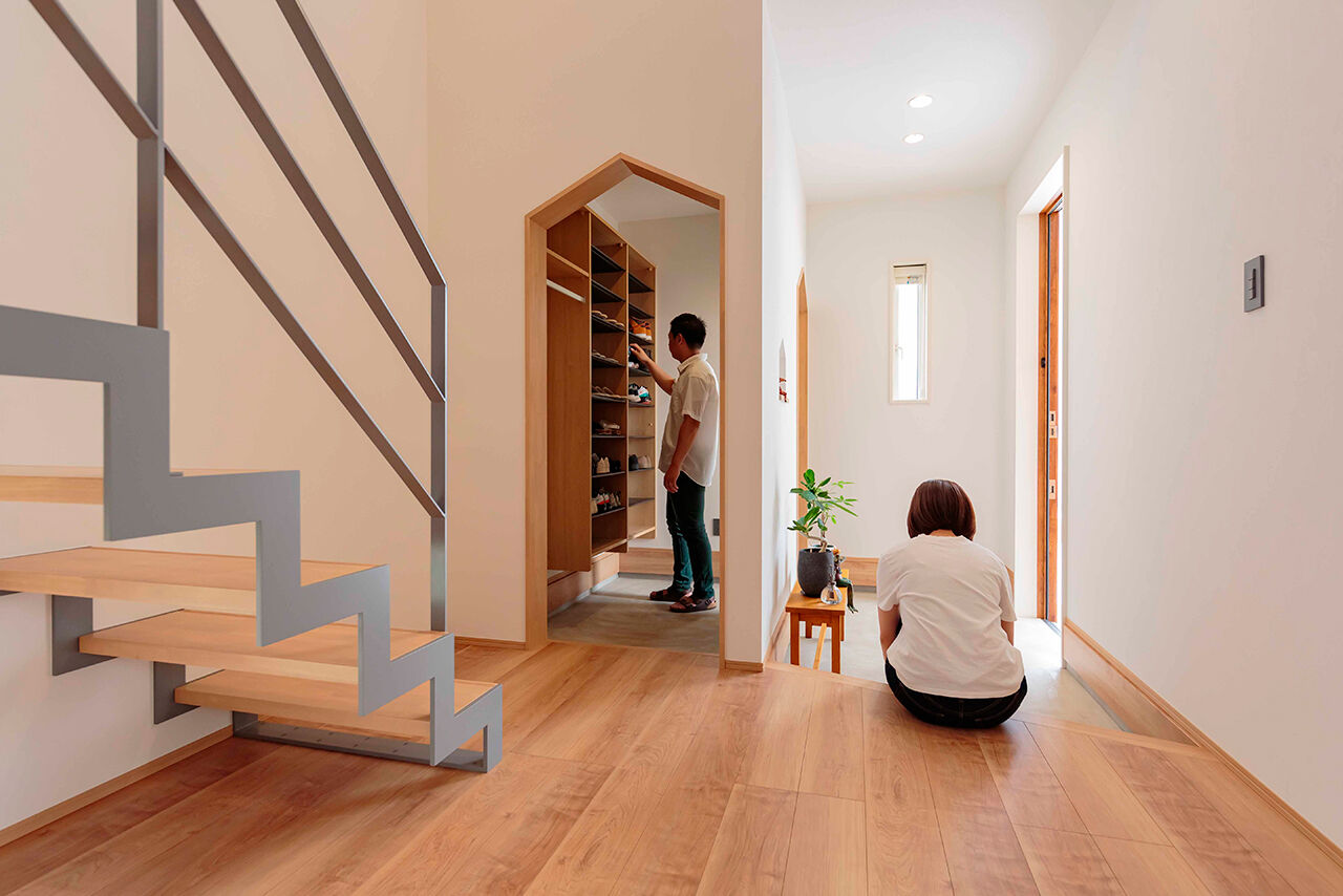 ハウスジャパン 【2000万円台｜碧南市｜30坪台｜趣味】心豊かに暮らす、美術館風の吹抜け玄関の家の建築実例画像8