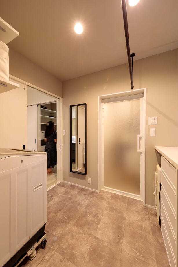 ハウスジャパン 【2000万円台｜高浜市｜30坪台｜ホテルライク】照明の陰影を楽しむホテルライクな家の建築実例画像9