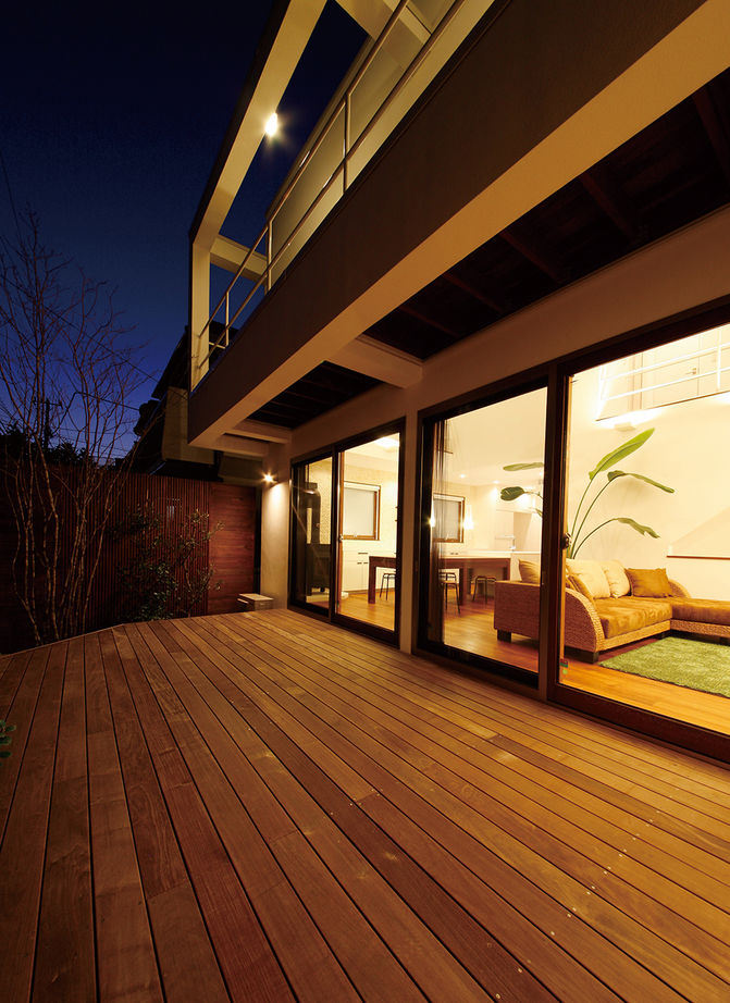 山下建設 【3000万円台/ビルトインガレージ/太陽光発電/湘南暮らし】吹き抜けと大空間リビングがこだわりの住まいの建築実例画像6