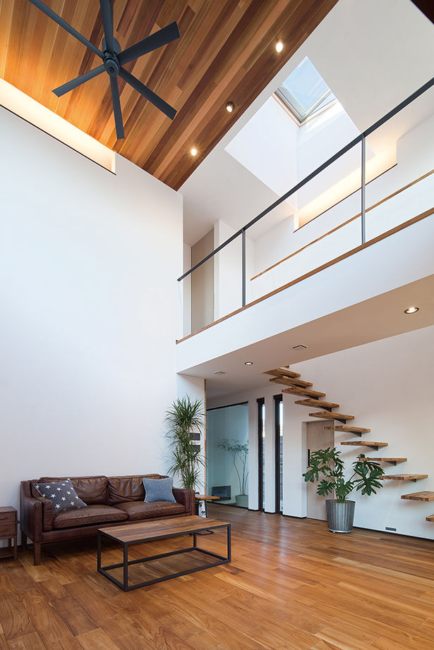 山下建設 【ZEH/ウッドデッキ】光と風が心地いい。素材、デザインにこだわった“自分らしい家”の建築実例画像4