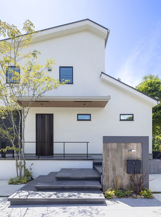 山下建設 【吹抜／サウナ／自然素材】雄大な眺望やサウナ＋水風呂に癒される。毎日が特別で非日常を感じる暮らしの建築実例画像2