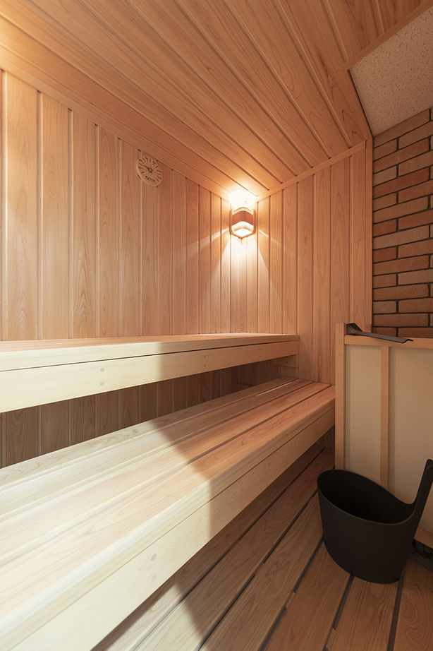 山下建設 【吹抜／サウナ／自然素材】雄大な眺望やサウナ＋水風呂に癒される。毎日が特別で非日常を感じる暮らしの建築実例画像5