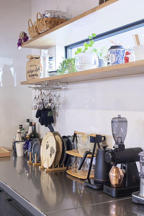 山下建設 【平屋／ウッドデッキ／間取図有】広く開放的なリビングと造形美溢れるウッドデッキを持つ、帰りたくなる家の建築実例画像4