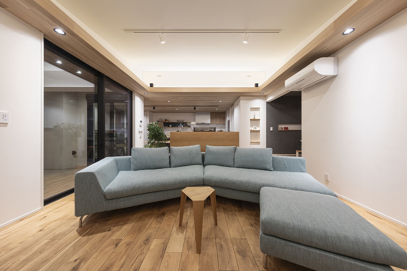 山下建設 【平屋／ウッドデッキ／間取図有】広く開放的なリビングと造形美溢れるウッドデッキを持つ、帰りたくなる家の建築実例画像9