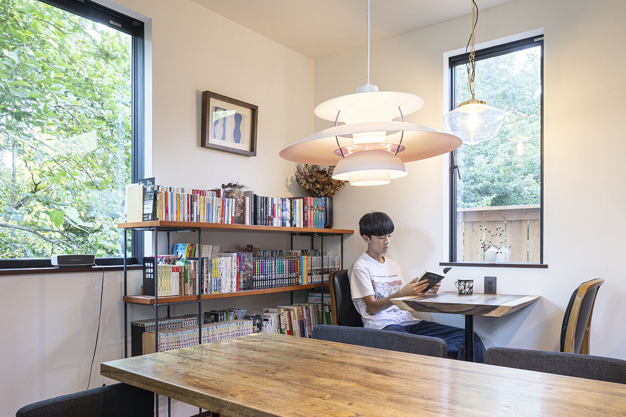 山下建設 【吹抜／ウッドデッキ／間取図】ダウンリビングと豊かな暮らしを。緑と光と影が織りなす居心地のよい家の建築実例画像5