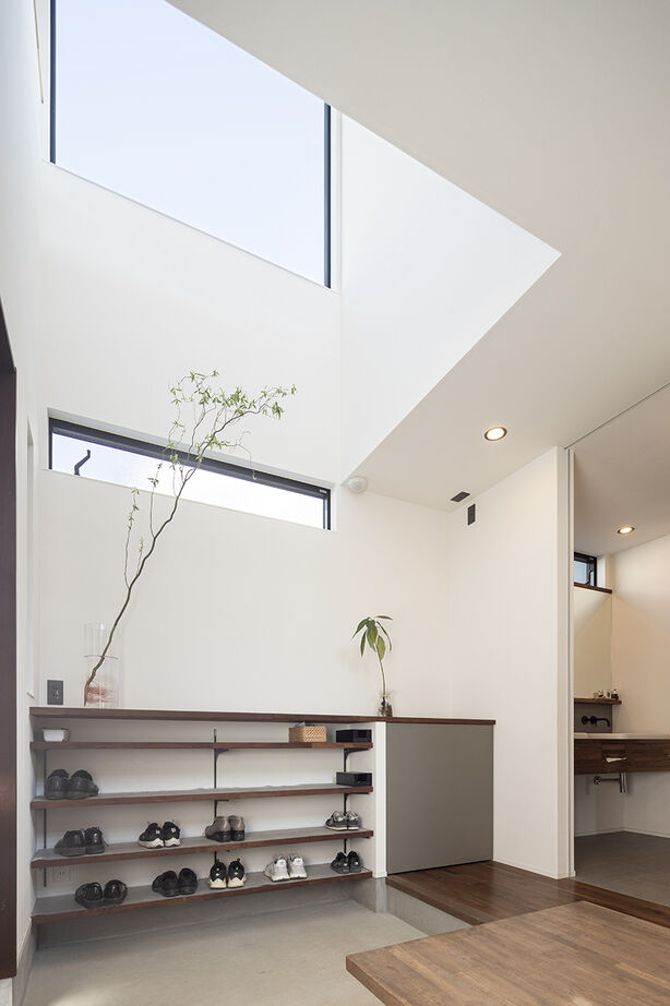 山下建設 【2階リビング／ビルトインガレージ／バルコニー／間取図】空と海を感じ、アウトドアリビングを楽しむ家の建築実例画像7