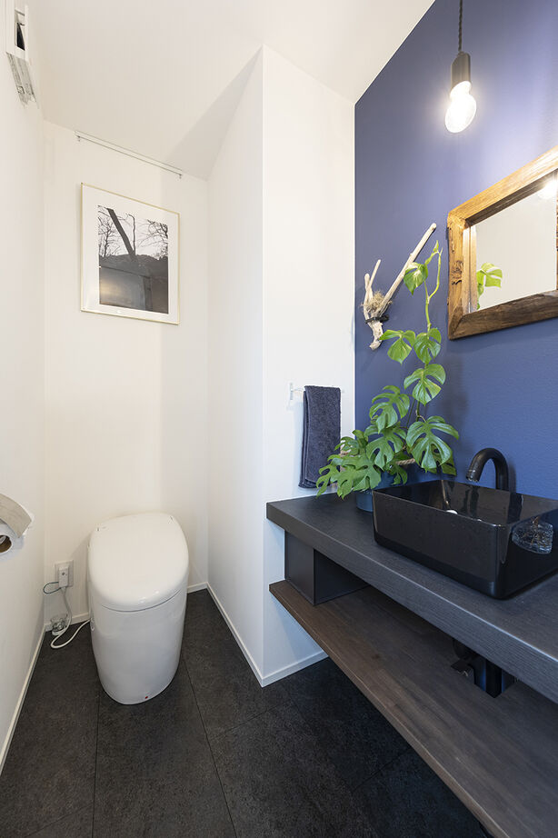 山下建設 【3000万円台／変形地／2階リビング／間取図】漆喰や無垢材などの自然素材で、海に面した敷地を活かした家の建築実例画像8