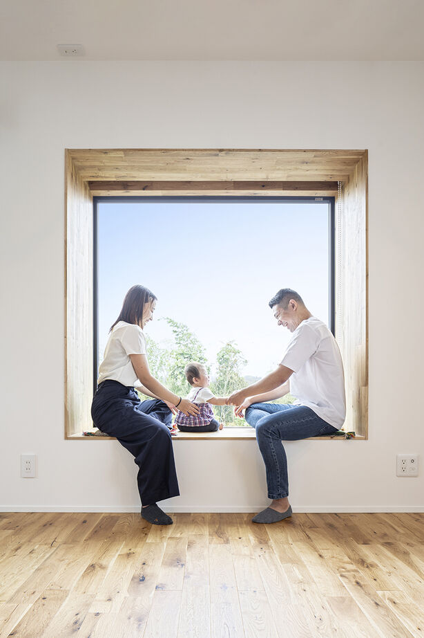 山下建設 【3000万円台／ビルトインガレージ／ヌック】愛車を眺め、薪ストーブに癒され、ヌックで景色を楽しむ住まいの建築実例画像5