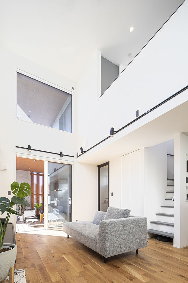 山下建設 【3000万円台／吹抜／家事動線／間取図】ウッドデッキは第2のリビング！内と外のつながりを楽しむ家の建築実例画像2