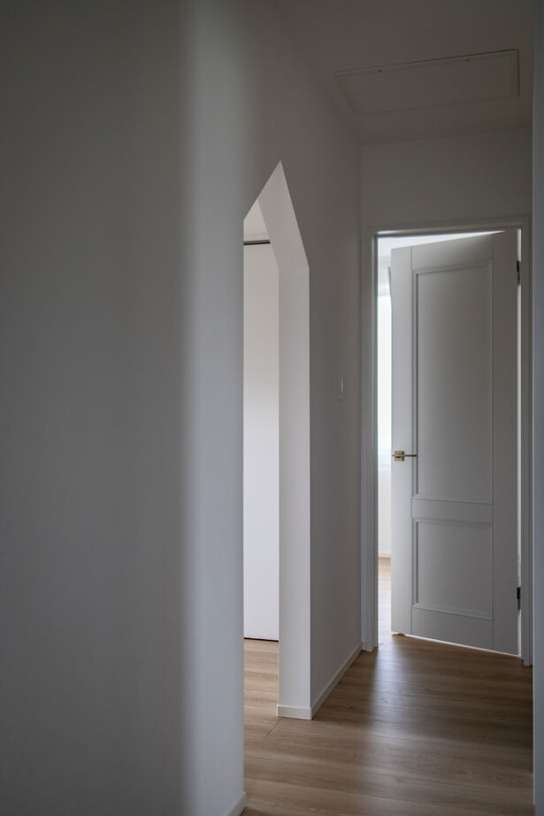 イワキ 【間取り図有/店舗併用住宅/3階建て】30坪の狭小地に建つ3F建ての店舗併用住宅の建築実例画像8