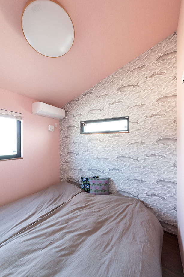 泉北ホーム 【3000万円台/間取り図有/3階建て/36坪】テレワーク空間も実現した、子育て家族の北欧ヴィンテージな家の建築実例画像9