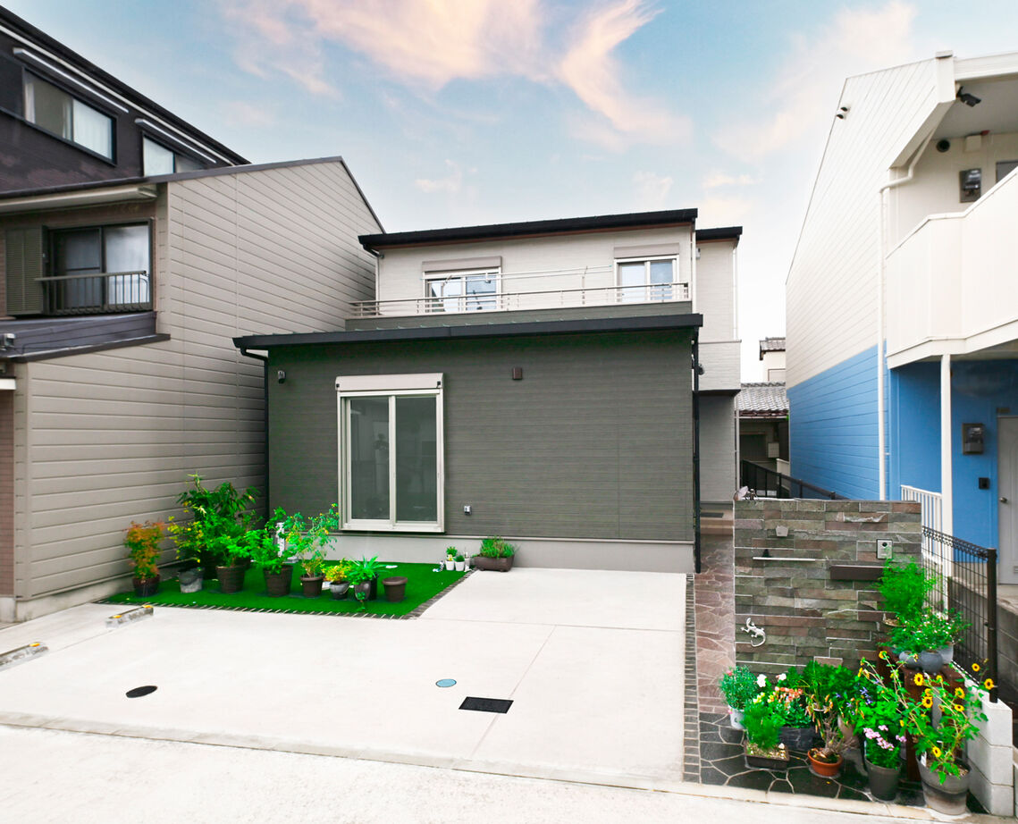 泉北ホーム 【2000万円台/間取り図有】バイクガレージや愛猫とゆったり過ごす空間を叶え、理想の暮らしを満喫の建築実例画像