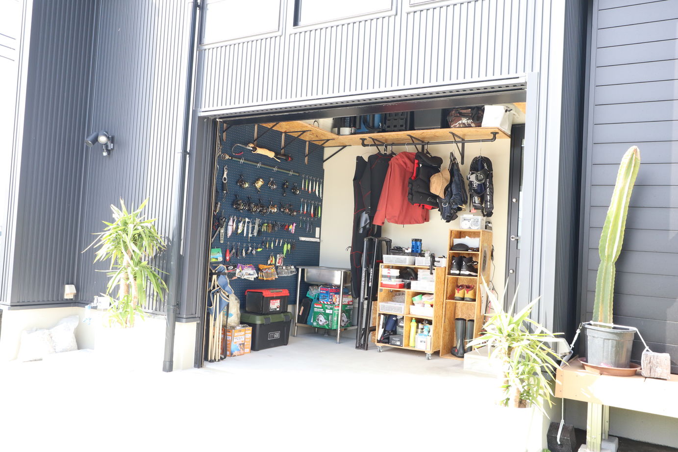 ホーエーホーム（久留米・柳川） 【ガレージ】【ガルバ外壁】【中庭】【趣味の家】ガレージや書斎など、ご家族の要望を叶えた家の建築実例画像10