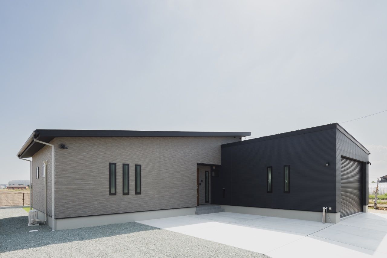 ホーエーホーム（久留米・柳川） 【インナーガレージ】【平屋】インナーガレージがあり、ワンちゃんとの生活にもこだわった平屋の建築実例画像4