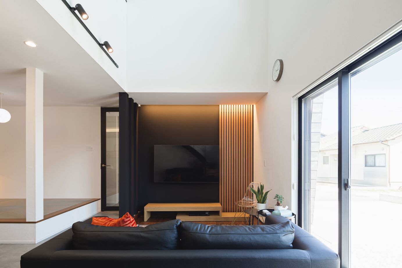 ホーエーホーム（久留米・柳川） 【2000万円/36坪/アイランドキッチン/家事動線/鉄骨階段】家族の夢を形にした開放感溢れる吹抜のお家の建築実例画像3