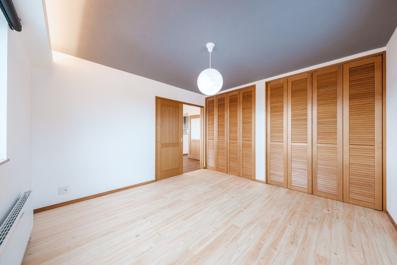 カネトシ工務店 【札幌市/ビルトインガレージ/収納充実/間取り図有】家事動線と自然素材で快適な暮らしが叶う二世帯住宅の建築実例画像5