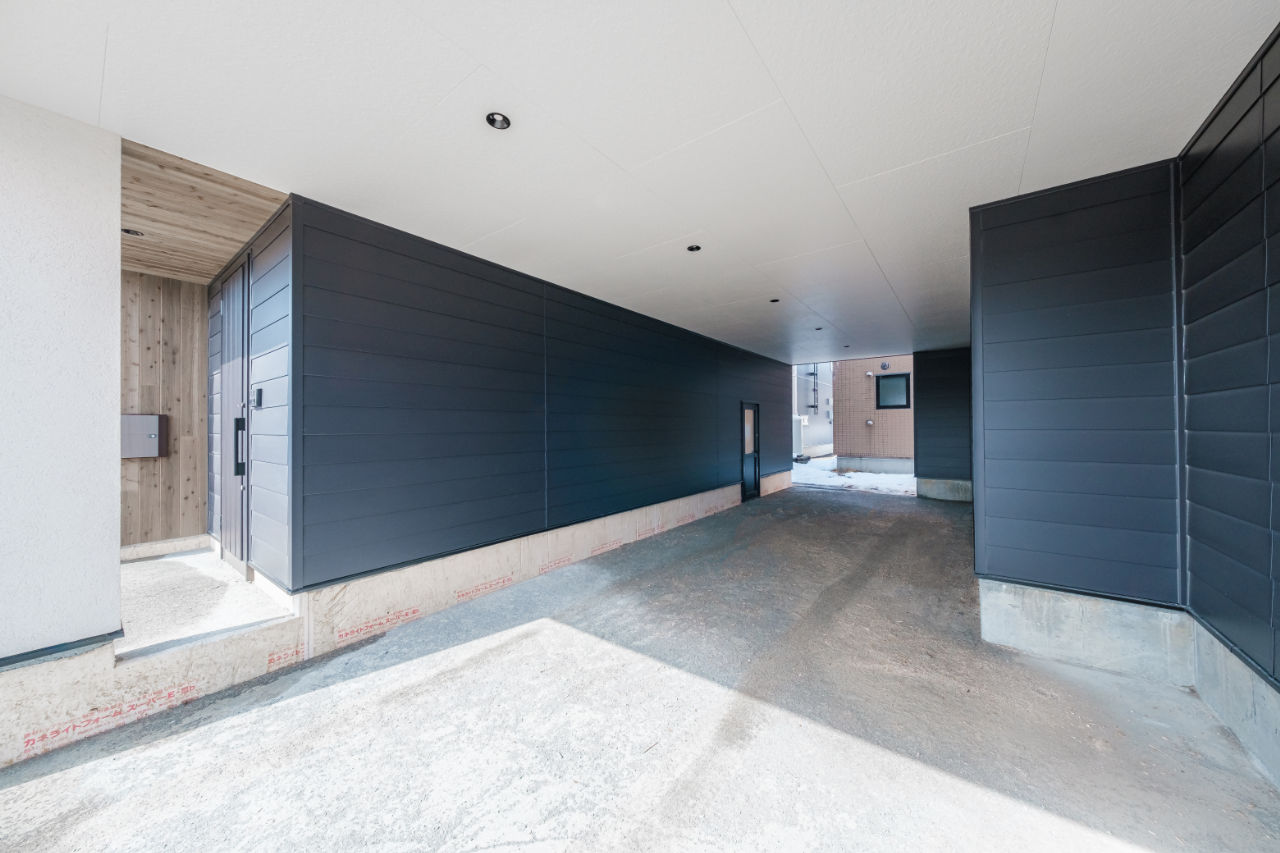 カネトシ工務店 【札幌市/ビルトインガレージ/収納充実/間取り図有】家事動線と自然素材で快適な暮らしが叶う二世帯住宅の建築実例画像6