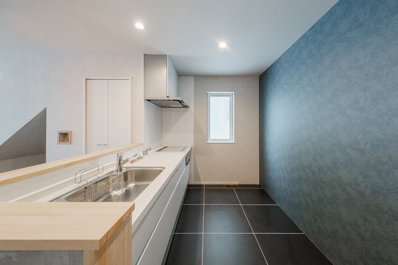 カネトシ工務店 【札幌市/2000万円台/ペットとの暮らし/間取り図有】ヴィンテージ調のインテリアが映える,土間収納のある家の建築実例画像3