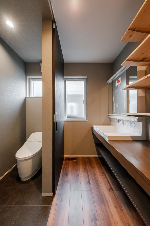 カネトシ工務店 【札幌市/2000万円台/4LDK/間取り図有】収納充実×ビルトインガレージ×ホテルライクな家の建築実例画像5