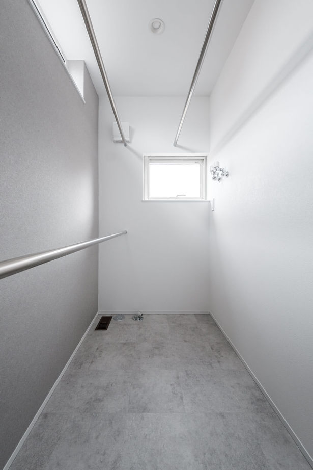 カネトシ工務店 【札幌市/2000万円台/4LDK/間取り図有】収納充実×ビルトインガレージ×ホテルライクな家の建築実例画像6