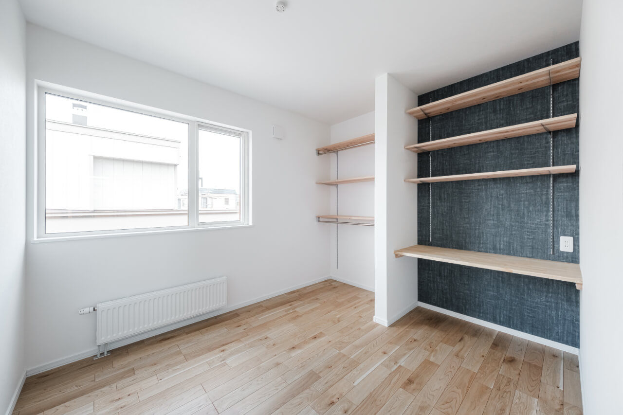 カネトシ工務店 【札幌市/2000万円台/床暖房/吹き抜け】シンプルモダンな内観。高断熱・高気密によってエアコン1台で快適にの建築実例画像5