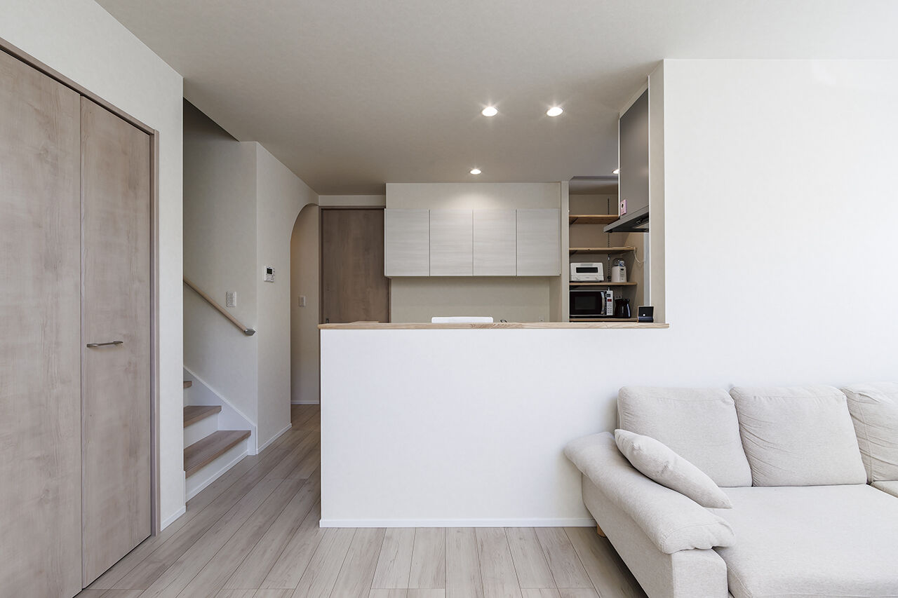 カネトシ工務店 【2097万円/間取図有/ランドリースペース/収納充実】暮らしやすい家事ラク動線。スタイリッシュな吹抜LDの建築実例画像3