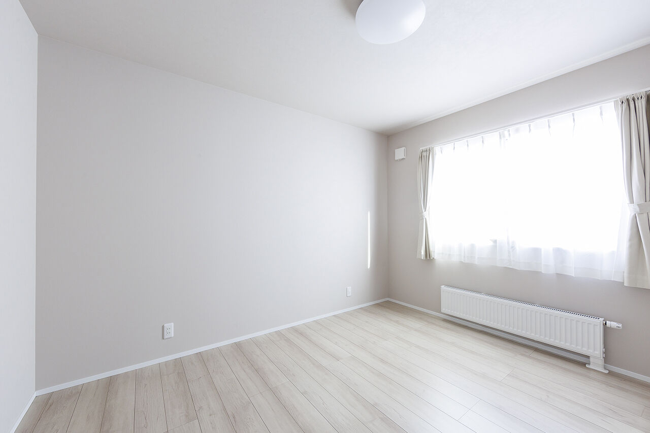 カネトシ工務店 【2097万円/間取図有/ランドリースペース/収納充実】暮らしやすい家事ラク動線。スタイリッシュな吹抜LDの建築実例画像8