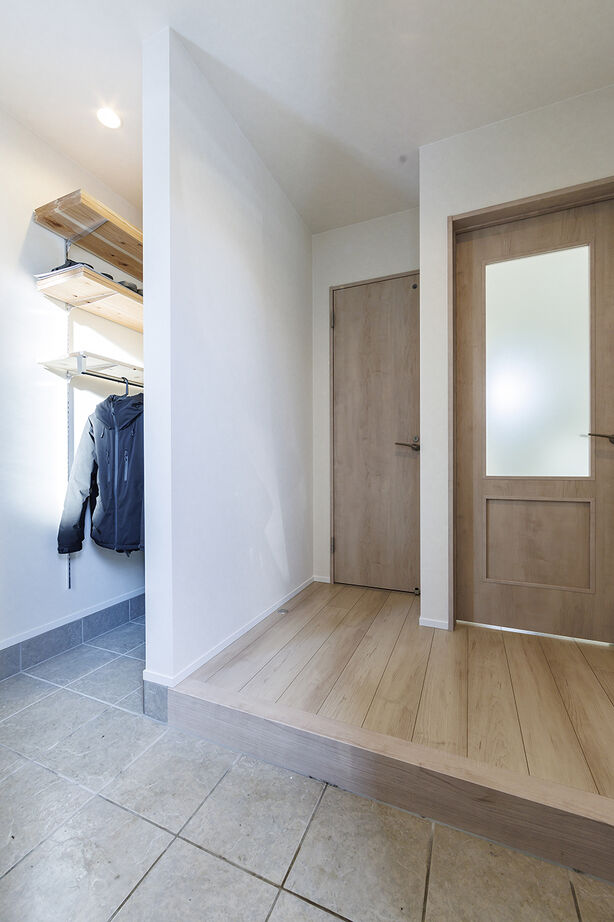 カネトシ工務店 【2097万円/間取図有/ランドリースペース/収納充実】暮らしやすい家事ラク動線。スタイリッシュな吹抜LDの建築実例画像10