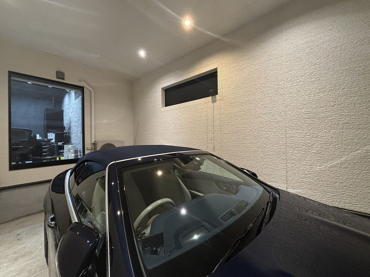 一級建築士事務所 JTM商事 【中庭／ビルトインガレージ／門扉／二世帯住宅】おうち時間充実！中庭のあるリゾート空間を日常への建築実例画像6