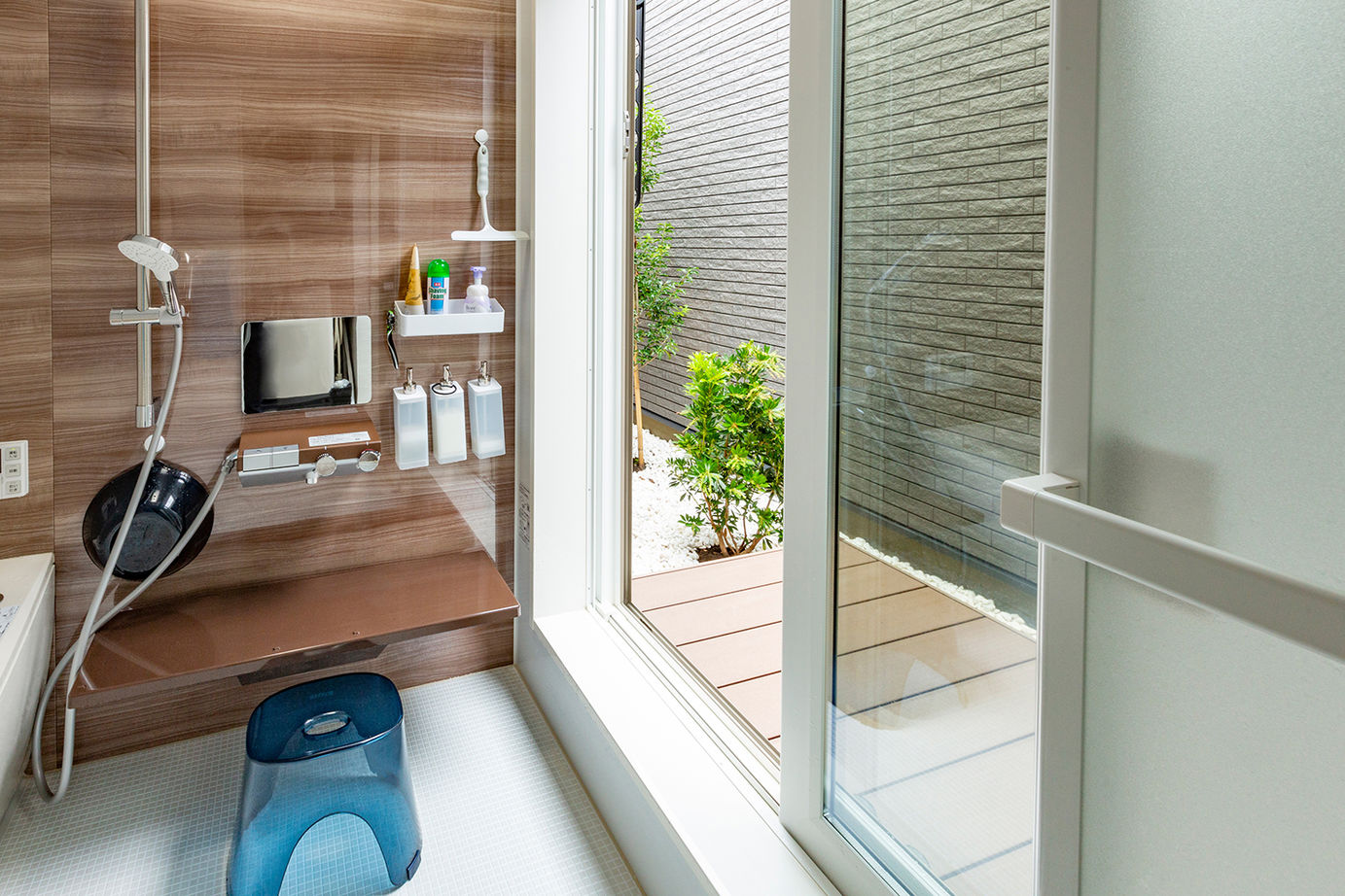 日本ハウスホールディングス 【平屋】斬新なアイデアがたっぷりと詰め込まれた「壁の家（wall house）」の建築実例画像7