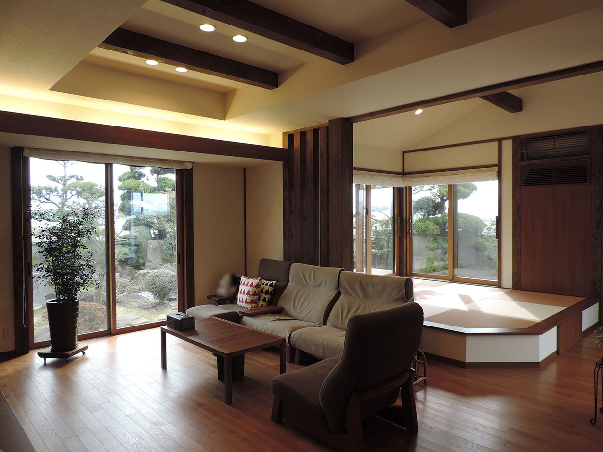 日本ハウスホールディングス 【平屋】自然の光と風、木のぬくもりに満ち溢れた「お庭への愛情と共に暮らす家」の建築実例画像2