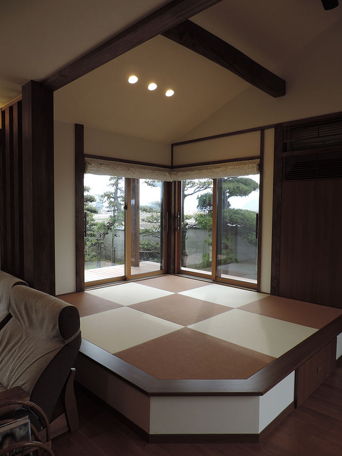 日本ハウスホールディングス 【平屋】自然の光と風、木のぬくもりに満ち溢れた「お庭への愛情と共に暮らす家」の建築実例画像3