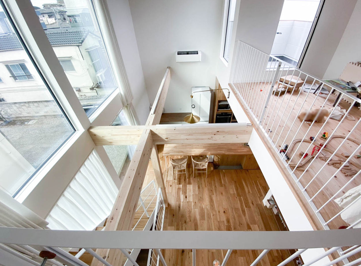 日本ハウスホールディングス 【防音室／自然素材】28坪の旗竿地とは思えない開放感と明るさ。職住一体の住まいを実現の建築実例画像6