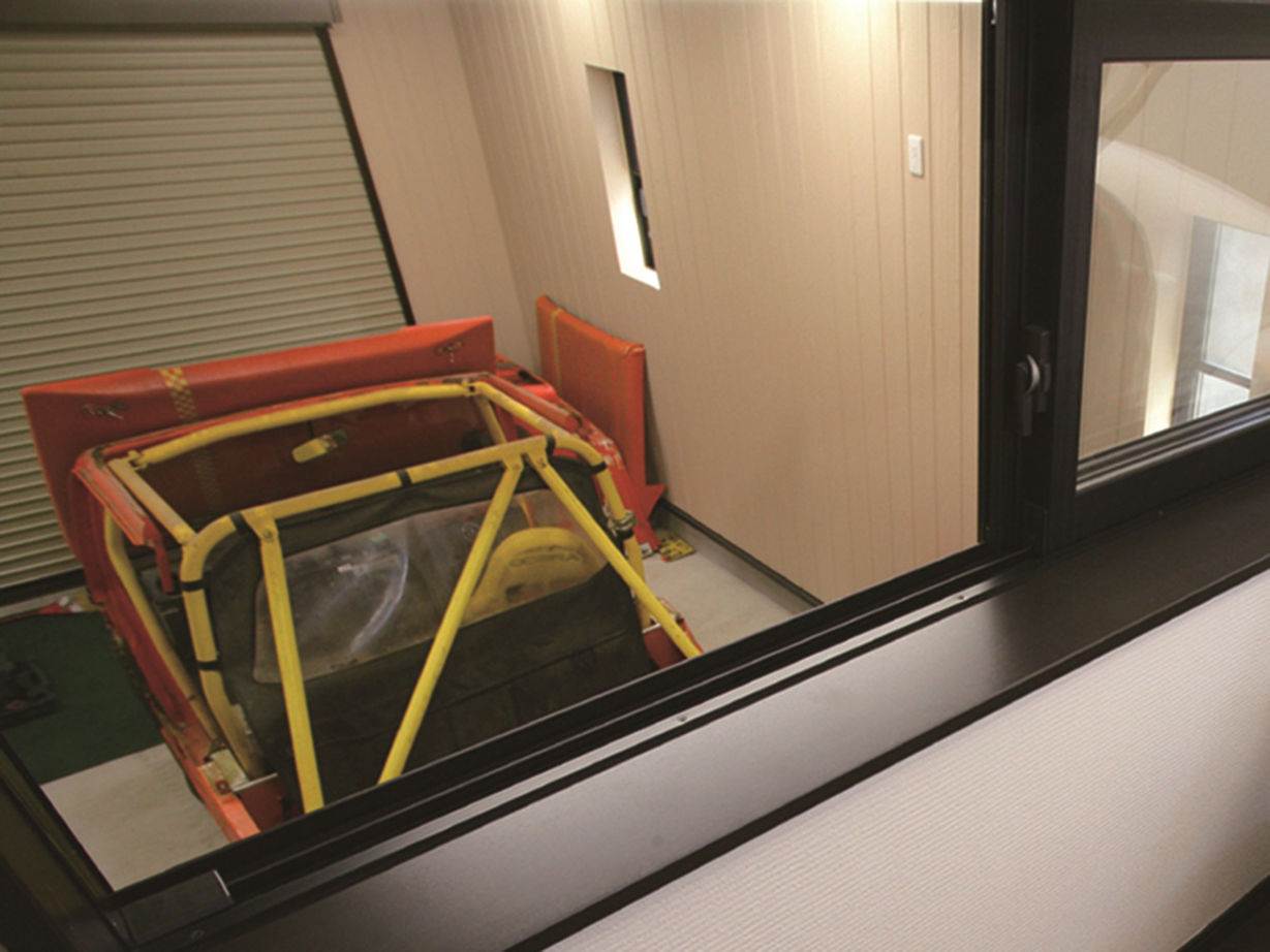 日本ハウスホールディングス 【ビルトインガレージ】24時間いつでも、大好きな愛車とともに暮らせるワクワクがつまった夢の家づくりの建築実例画像6