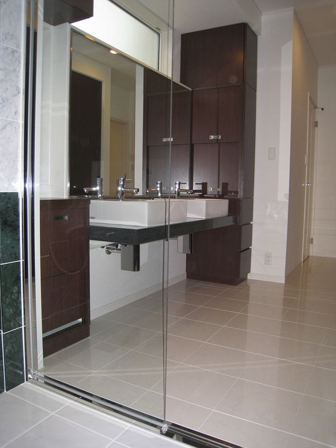 日本ハウスホールディングス 【スキップフロア／間取図有】多彩な空間が立体的に配され、迷路のようなワクワク感を生み出す家の建築実例画像9