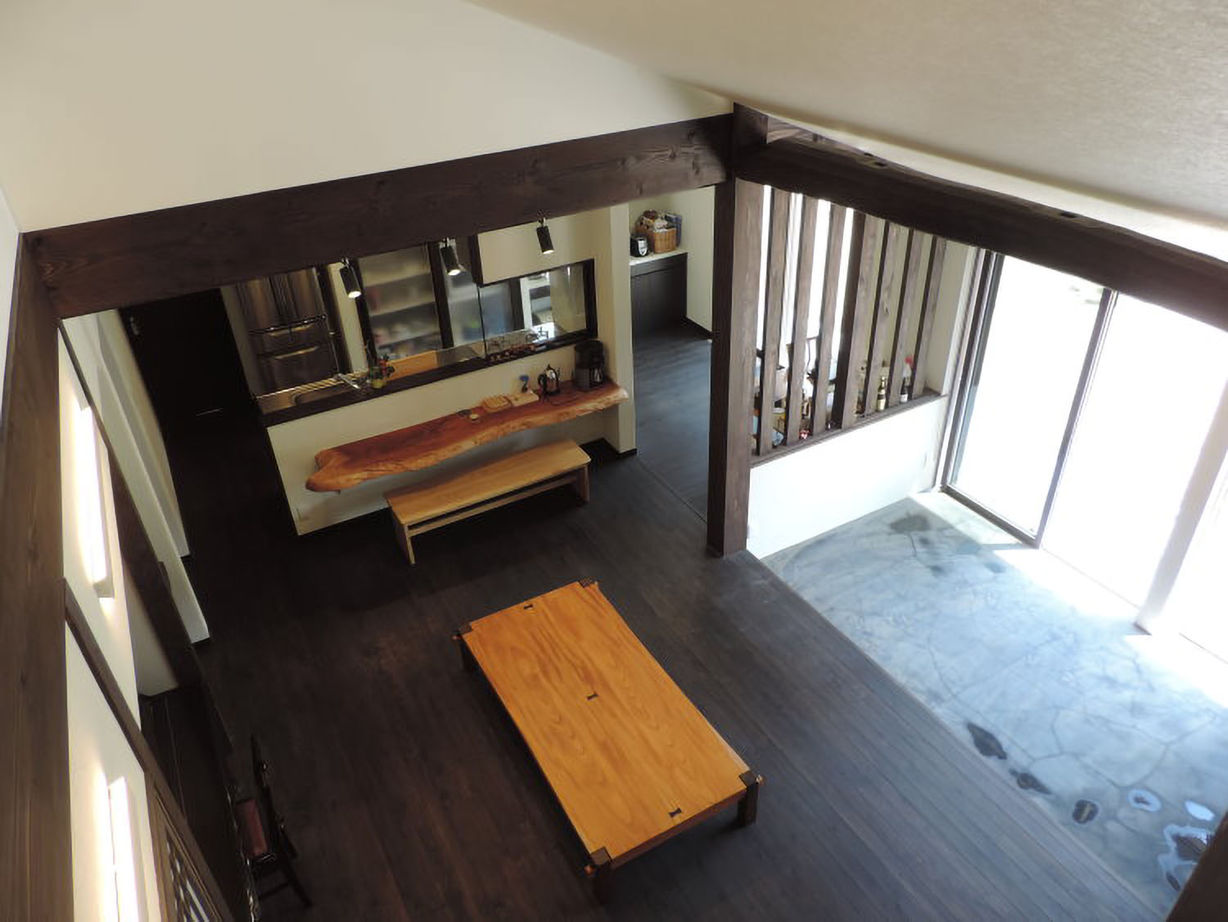 日本ハウスホールディングス 自然と暮らす3つの土間のある家～迎え土間・憩い土間・奥土間～の建築実例画像6