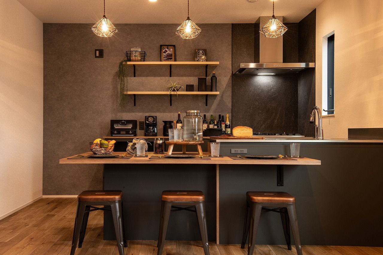 太陽ハウジング ガレージ×土間×ウッドデッキ　内外一体で遊べる2階リビングの家の建築実例画像6